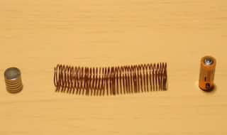 World's simplest electric train, here is how you can make a train at home - Watch video