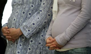 China mulls allowing second child for all couples