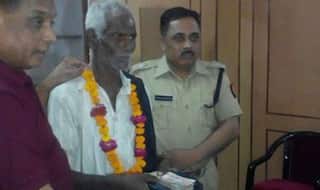 This honest old man returned Rs 90,000 cash he found on the road!