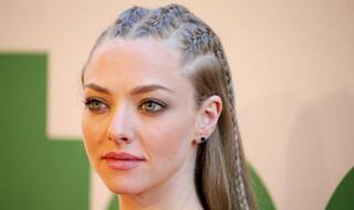 Amanda Seyfried has designer T-shirt featuring her dog