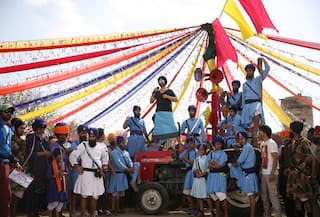 Singh Is Bliing song Tung Tung Baje: Akshay Kumar shows the bliing side of Punjab in the newly released track