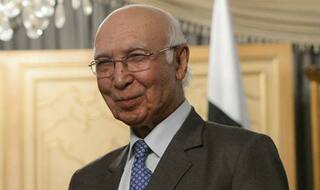 Sartaj Aziz to meet Hurriyat leaders in New Delhi