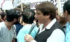 FTII students hold protest at Jantar Mantar