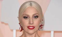 Lady Gaga hosts bloody pool party