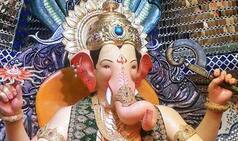 Lalbaugcha Raja 2015 sneak peek video: Catch a glimpse of Bappa Morya!