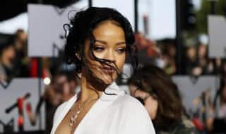 It`s official! Rihanna`s own beauty line on horizon