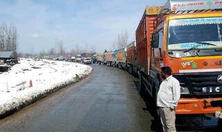 Jammu-Srinagar National Highway on Terror Alert; Govt Vehicles Might be Targets, Says Report