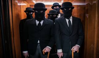 Gold jewellery worth Rs 80 lakh looted from Agri coop society