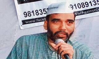 Delhi Transport Minister Gopal Rai flags off 3 solar autos