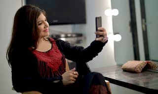 Happy Birthday Alka Yagnik: 6 साल की उम्र से Alka Yagnik ने शुरू कर दिया था गाना, 27 सालों से अपने पति से रह रही हैं अलग