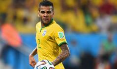 Dani Alves recalled to Brazil football squad for 2018 World Cup qualifiers