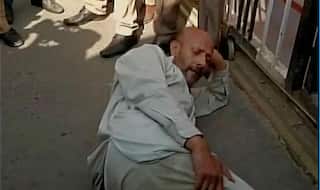 Independent MLA Engineer Rashid protests outside J&K Assembly