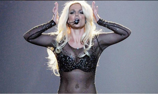 Britney Spears Suffers Wardrobe Malfunction During Las Vegas Show