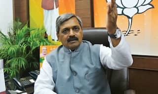 AAP accuses Satish Upadhyay of holding function at 'illegal' hall