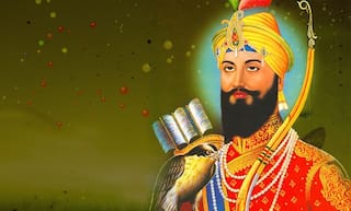 Guru Gobind Singh Jayanti 2019: 352वें प्रकाशोत्सव पर भेजें ये संदेश, हिंदी में दें बधाई...