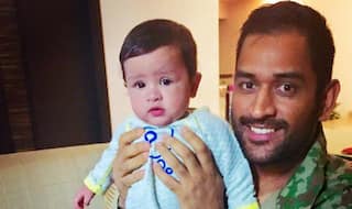 MS Dhoni & daughter Ziva will make you say 'Awww' in new picture shared by Sakshi!