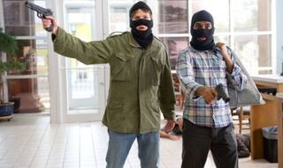 Rs 91 lakh robbed from outside UP bank!