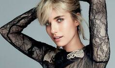 Emma Roberts all set to go bare