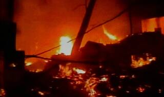 Fire breaks out in Kolkata Dum Dum Park, one killed