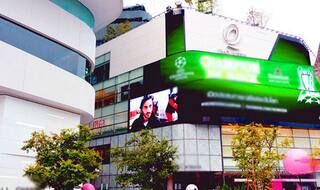 16 injured, mostly kids, in Bangkok shopping mall accident
