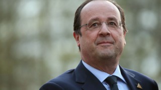 France's Hollande begins two-day visit to Egypt