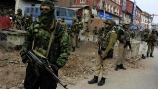 J&K: Suspected Terrorists Attack Joint Patrol Team of CRPF, Police in Srinagar; 6 Personnel Injured