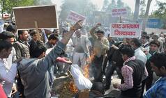 Jat reservation protest turns into inter-caste riot: Sainis, Kumhar, Halwai killed; shops owned by non-Jats set on fire