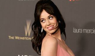 'Dating' Katy Perry still has hand on ex John Mayer