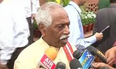 Bandaru Dattatreya blasts UPA on neglecting scholarships for beedi workers children