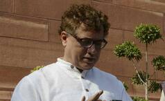 Guess Who is Clown, Tweets Derek O' Brien; Will do Once we Meet, Governor Gives Back