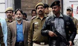 JNU row: Patiala House court grants bail to DU Professor SAR Geelani