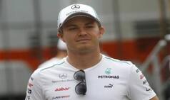 Nico Rosberg edges past Daniel Ricciardo to grab Chinese GP pole position