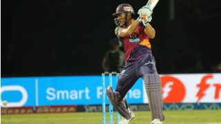 Watch MS Dhoni smash Axar Patel for match-winning 23 runs in last over of RPS vs KXIP IPL 2016 match