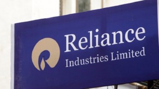 रिलायंस इंडस्ट्रीज का बाजार मूल्यांकन 19 लाख करोड़ के पार, इस निशान को पार करने वाली पहली भारतीय कंपनी बनी RIL