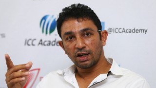 Azhar Mahmood offered assistant coach's job