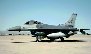 मेक इन इंडिया की उपलब्धि, लॉकहीड मार्टिन एफ-16 के डैने भारत में तैयार कराएगी