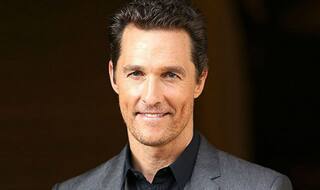 Matthew McConaughey shows off fresh manicure