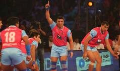 Pro Kabaddi 2016 LIVE Score Bengaluru Bulls vs Jaipur Pink Panthers: Live Score Updates & Match Results of PKL 4, match 31