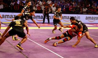 Telugu Titans vs Jaipur Pink Panthers LIVE