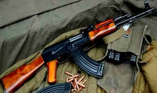 Shiromani Akali Dal leader snatches AK-47 from Amritsar deputy mayor's gunman, flees