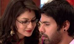 Shabbir Ahluwalia and Sriti Jha's show 'Kumkum Bhagya' tops the BARC chart!