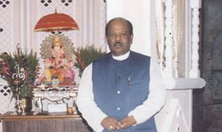 Hareshwar Patil, former Mumbai Mayor & Shiv Sena leader, joins BJP