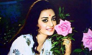 Saira Banu B'day:'उनसे मिली नज़र की मेरे होश उड़ गए', 8 साल की उम्र में हुआ दिलीप कुमार से प्यार, फिर बने दो जिस्म एक जान