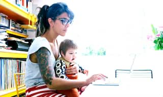 Freeze your egg to delay pregnancy, don't kick your career!