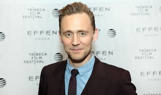 Chris Hemsworth crashes Tom Hiddleston's award acceptance speech at TV Choice Awards