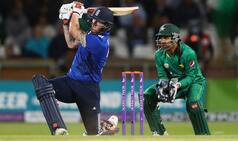 PAK beat ENG by 4 wkts | Pakistan vs England LIVE Score 5th ODI 2016: Pak 304/6 in 48.2 overs (Target 303)