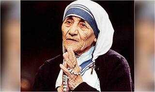 मदर टेरेसा के संत घोषणा समारोह के लिए हजारों लोग वेटिकन पहुंचे