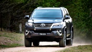 New Toyota Fortuner sells 2000 units in February 2017; Registers highest ever monthly sales since launch