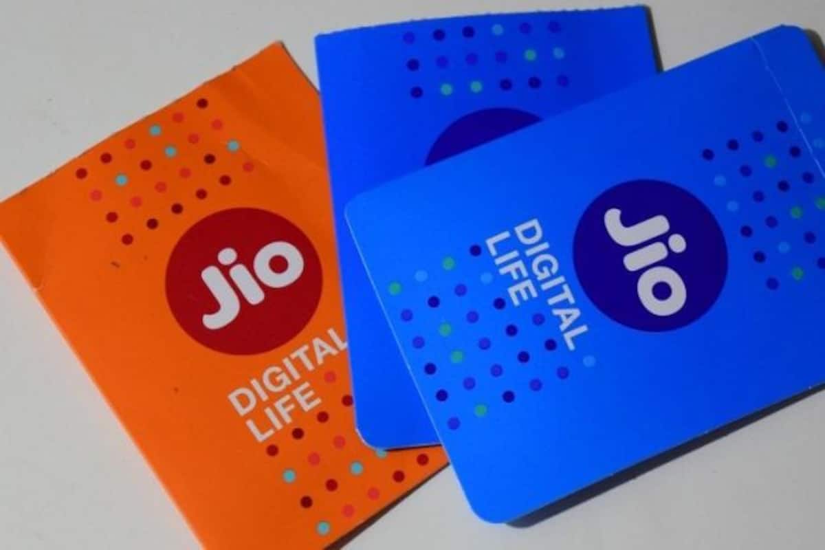 There are 2 Reliance Jio SIM cards – Orange and Blue. What's the ...