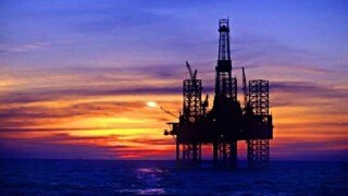 Crude oil price today: ब्रिटेन में कोरोना के नए स्ट्रेन की चिंता से फिसले क्रूड ऑयल के दाम
